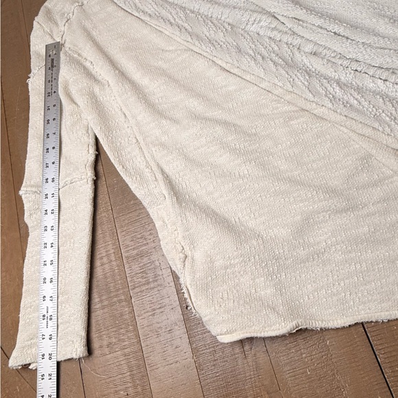 Free People Oversized Textured Knit Sweater Relaxed Fit Boho Pullover Size Small - Picture 7 of 9